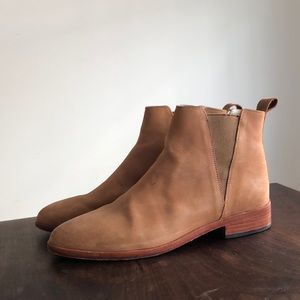 Nisolo Chelsea Boot in sand